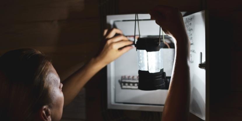 How Long Will a Fridge Stay Cold Without Power?