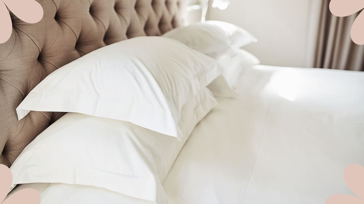 How many pillows should you sleep with? We asked the experts